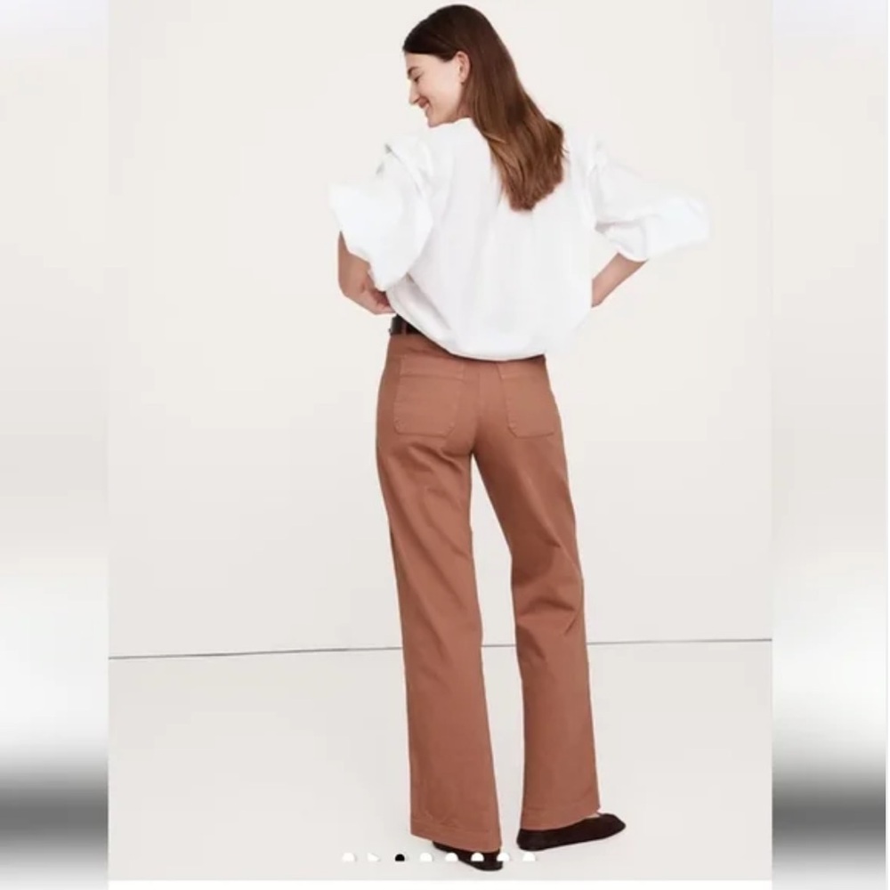 Banana Republic Straight Weekender Pant - Picture 2 of 8